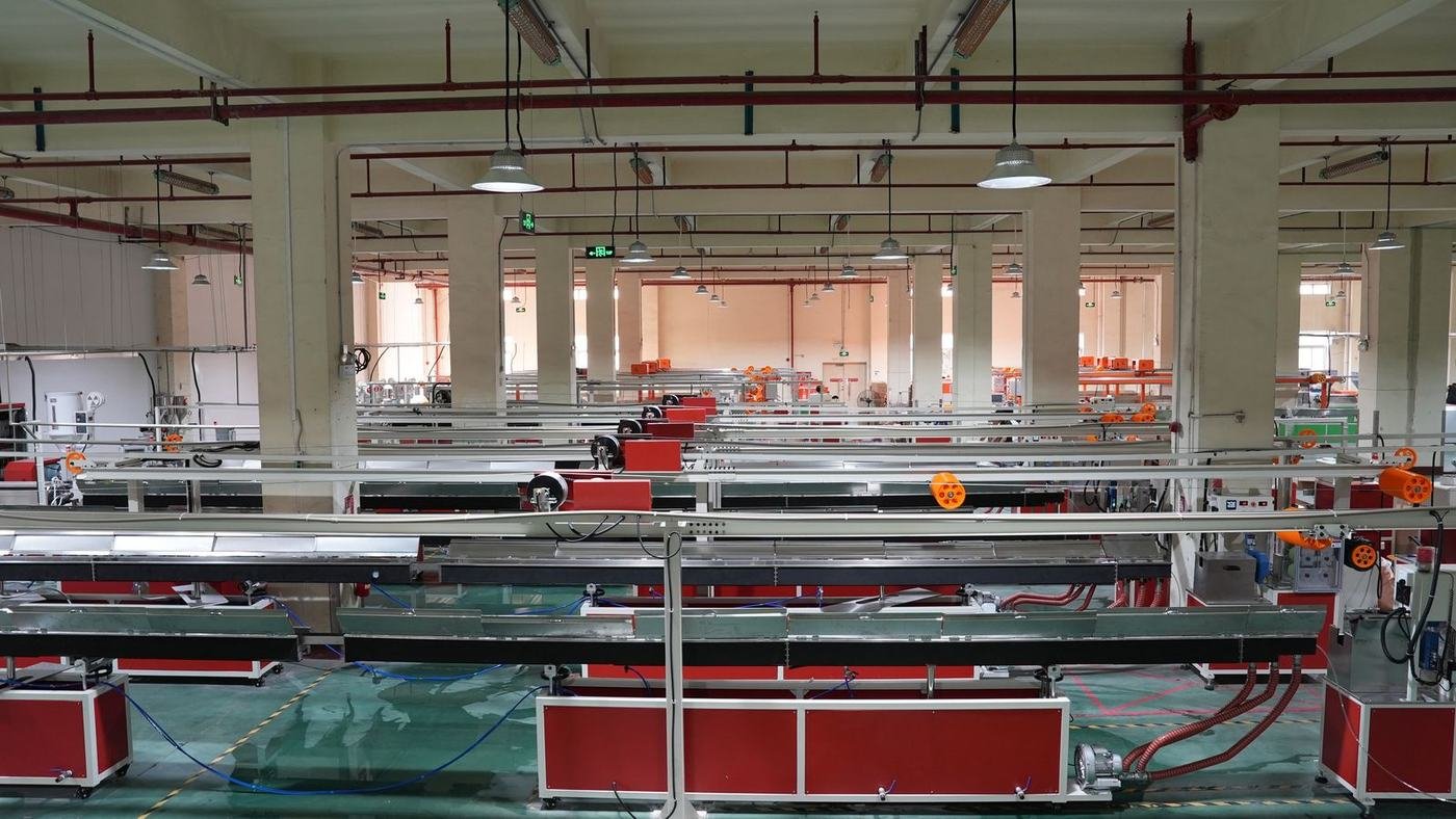 VOXFIL filament factory — 60 extrusion lines running in the production hall